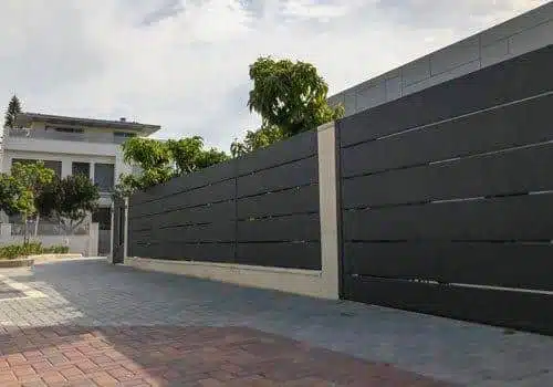 https___res.cloudinary.com_zaun-deutschland-com_image_upload_v1642627534_zaun_aluminium_modern_082ef34cf5.jpg Zaundeutschland - Aluminium Zaun